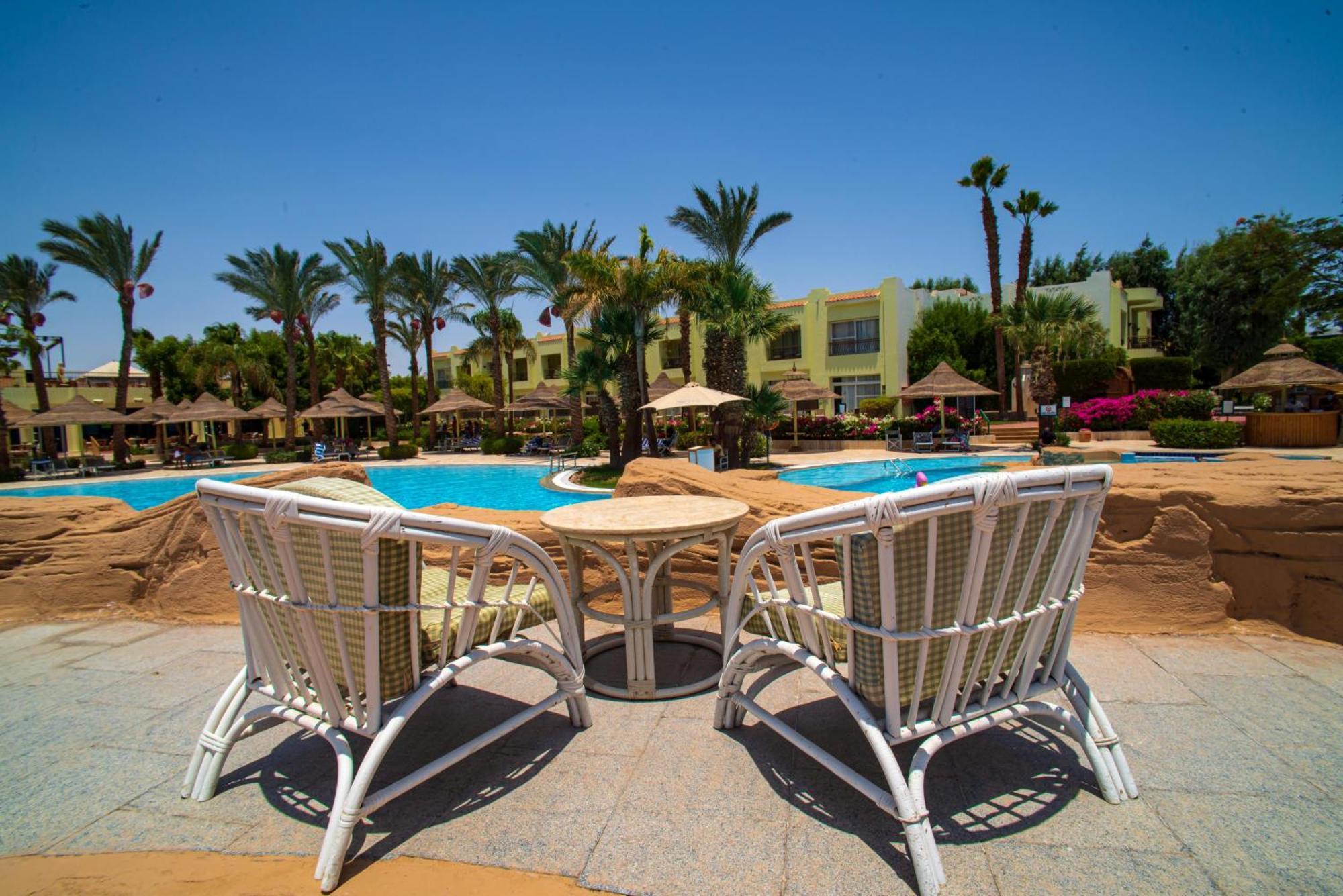Sierra Sharm El Sheikh Hotel Exterior photo A pool at a resort in Sharm El Sheikh, Egypt